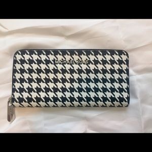 Michael Kors full size wallet